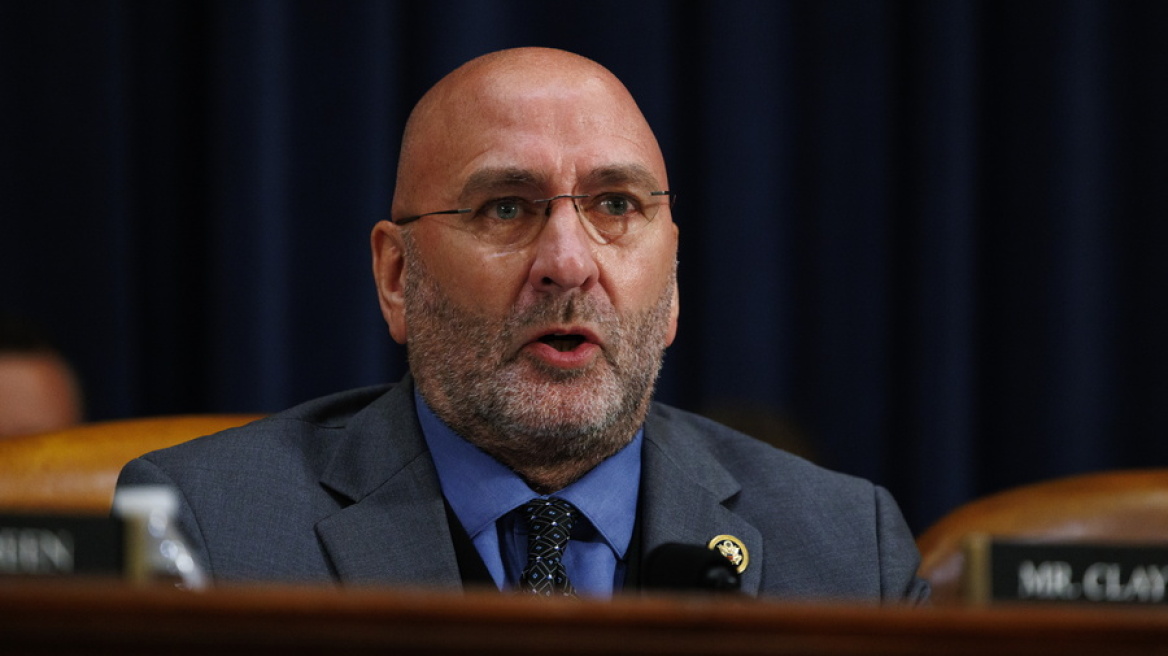 Μόνος ένας βουλευτής είπε «όχι» στη δημοσίευση των εγγράφων για τον Έπσταϊν – Πώς δικαιολόγησε την ψήφο του
