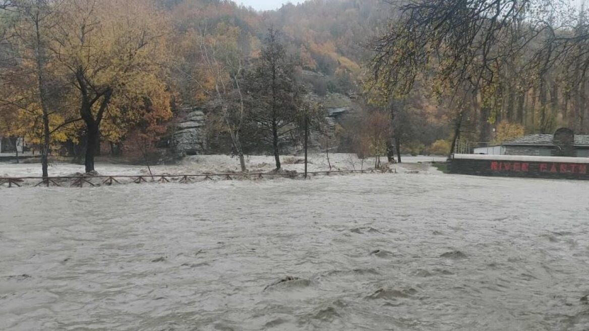 Εικόνες καταστροφής στο Νεστόριο Καστοριάς - Υπερχείλισε ο ποταμός Αλιάκμονας