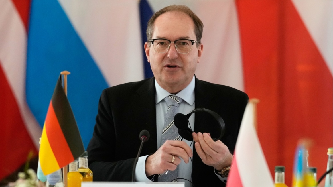 Ο υπουργός Εσωτερικών της Γερμανίας τάσσεται υπέρ της στέρησης της υπηκοότητας υποστηρικτών της Χαμάς 