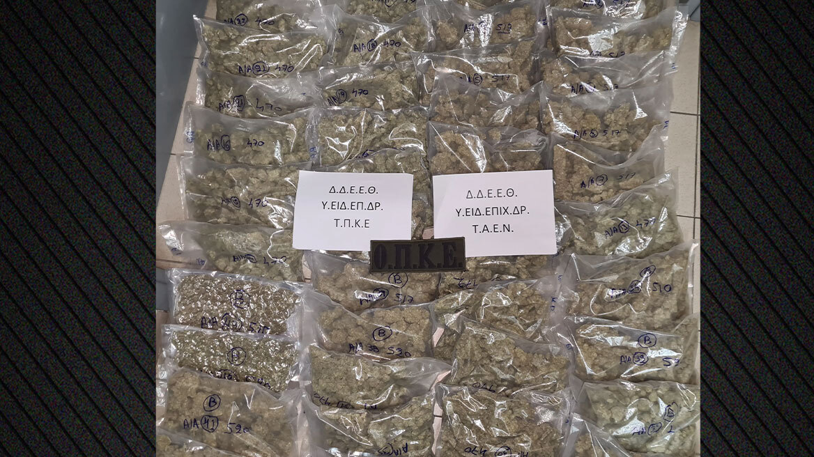 Συνελήφθησαν δύο άτομα που μετέφεραν ναρκωτικά με χειραποσκευή στη Θεσσαλονίκη