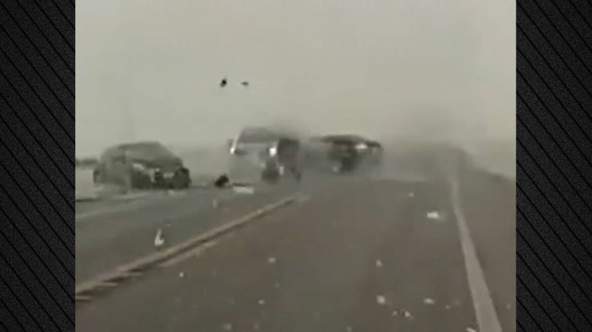 Οδηγός στις ΗΠΑ αγνόησε τους αστυνομικούς, μπήκε στο αντίθετο ρεύμα και έπεσε πάνω σε δύο αυτοκίνητα - Δείτε βίντεο
