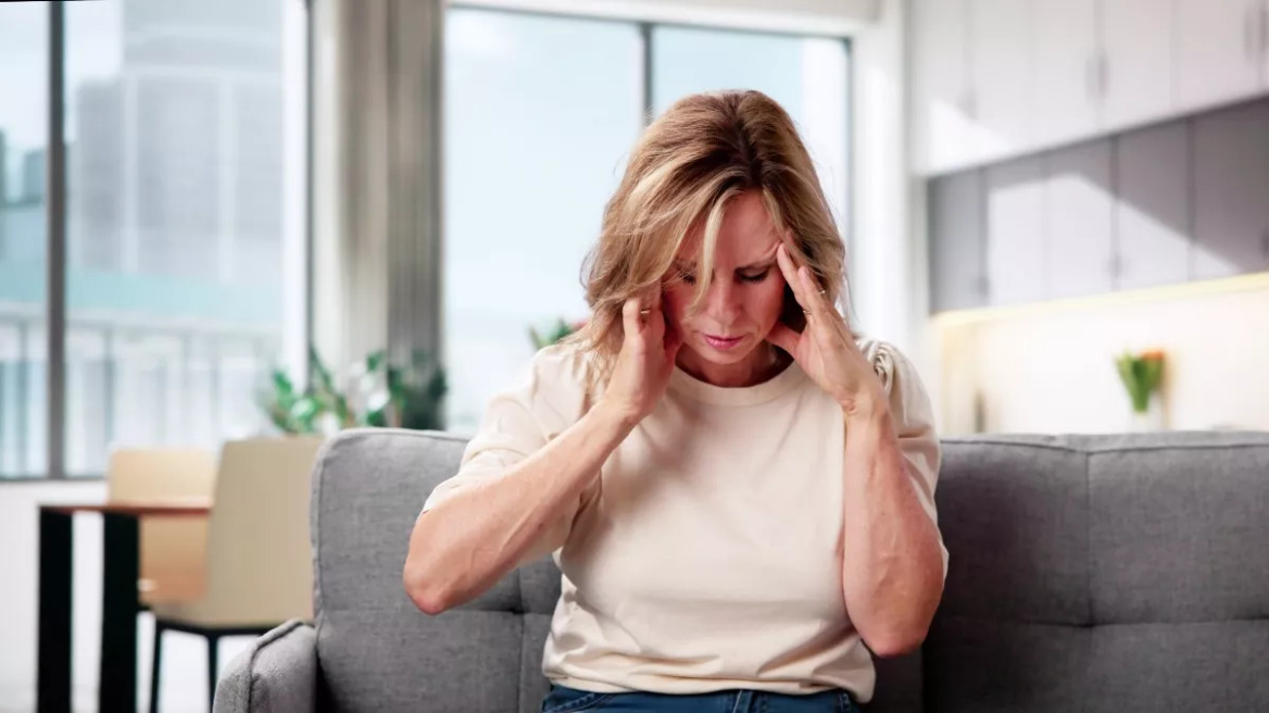 Γιατί τα εγκεφαλικά είναι πιο συχνά στις γυναίκες; «Αθώα» συμπτώματα που περνούν απαρατήρητα
