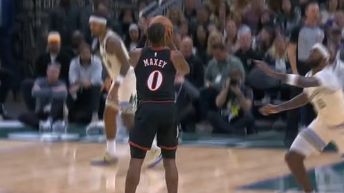 ΝΒΑ: Έλειπε ο Αντετοκούνμπο και... χόρευαν οι Σίξερς, ήττα με 114-123 στην παράταση για τους Μπακς - Στους 54 πόντους σταμάτησε ο Μάξεϊ