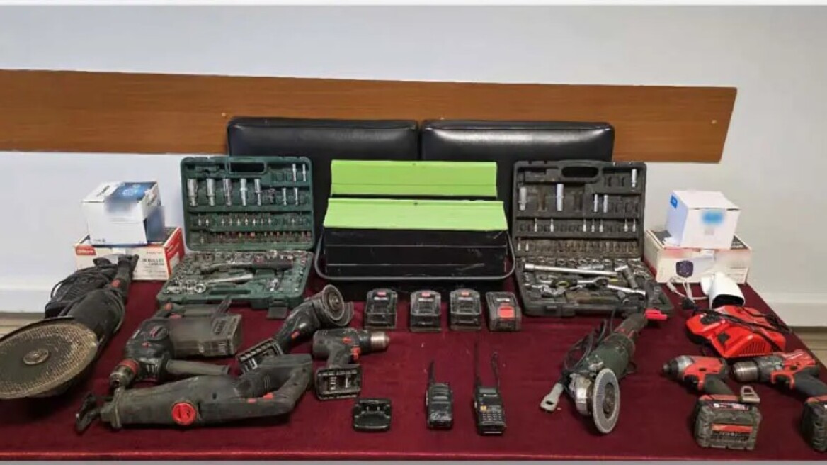 Εγκληματική οργάνωση άδειαζε σπίτια και έκλεβε αμάξια στη Βόρεια Ελλάδα - Δήλωναν άστεγοι και έκαναν πολυτελή ζωή