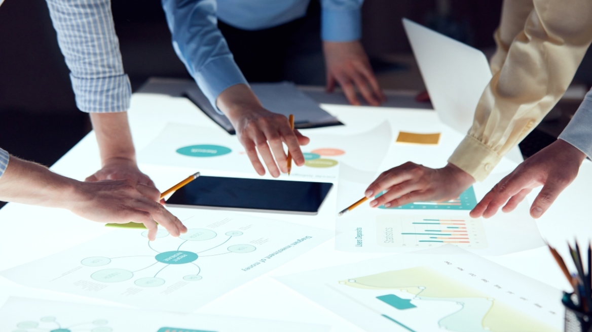 Κλείνει η «στρόφιγγα» των χρηματοδοτήσεων στις ΗΠΑ – Στην Ευρώπη στρέφονται οι ερευνητές για κονδύλια 
