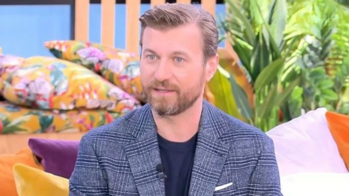 Σόλων Τσούνης για το «Σόι σου»: Είναι μια σειρά που δεν προσβάλλει κανέναν, αυτό είναι ένα από τα μυστικά της επιτυχίας της