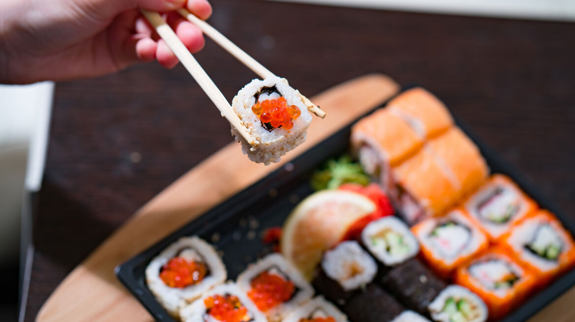 Νεαρός δηλητηριάστηκε από σούσι στη Θεσσαλονίκη – Μολύνθηκε από το παράσιτο «ανισάκις»