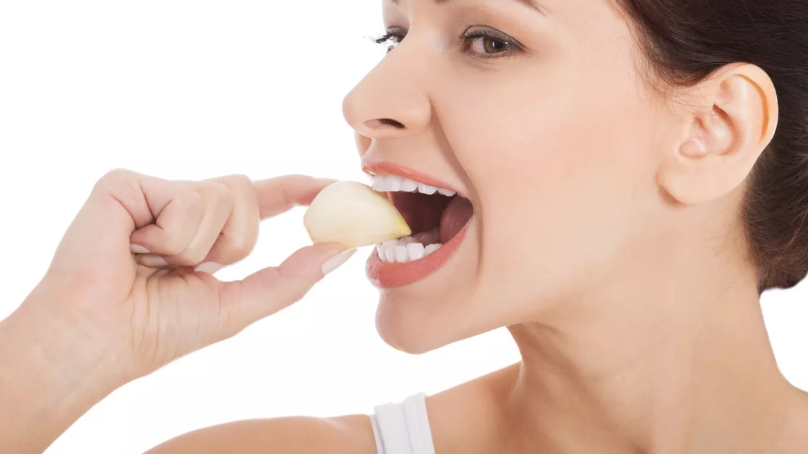 Σκόρδο αντί για στοματικό διάλυμα; Η επιστήμη λέει «ναι»
