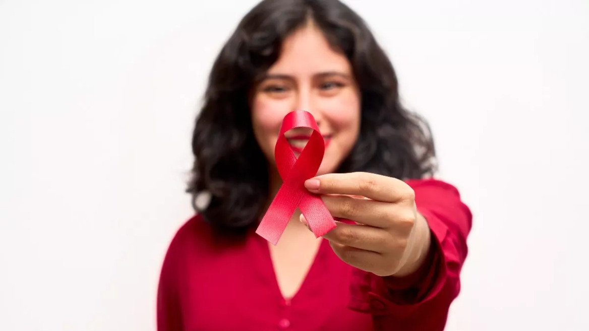 HIV: Καθυστερημένη η διάγνωση για το 52% των περιστατικών – Ζητούμενο η πρόληψη
