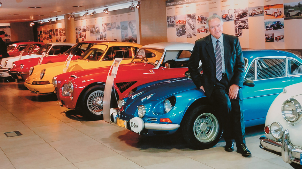 Αλέξανδρος Μανιατόπουλος: Οι απότομες στροφές της ζωής του θρύλου της αυτοκίνησης και το βιβλίο Guinness