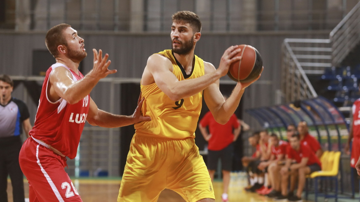 Άρης: Ξανά στα «κιτρινόμαυρα» ο Μιχάλης Τσαϊρέλης