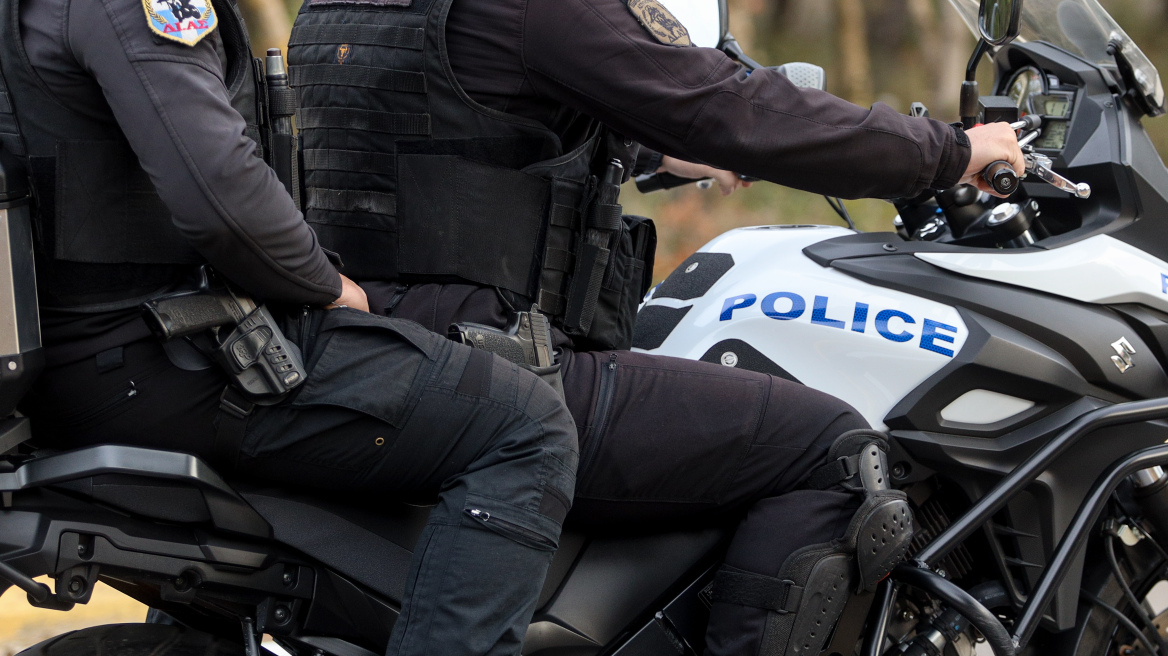 Πάτρα: Συνελήφθησαν δύο 17χρονοι για τον τραυματισμό 12χρονου μαθητή από ρίψη κροτίδας