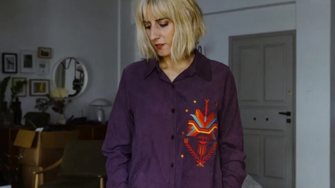 Η καλλιτεχνική έκφραση της Άσπας Κουλύρα: Από τη φωτογραφία στη δημιουργία ρούχων
