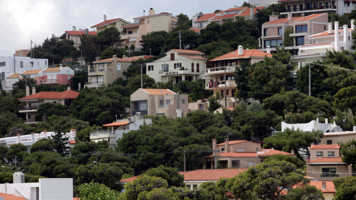 Το ΣτΕ παγώνει νέα τακτοποίηση-σκούπα για τα μεγάλα αυθαίρετα
