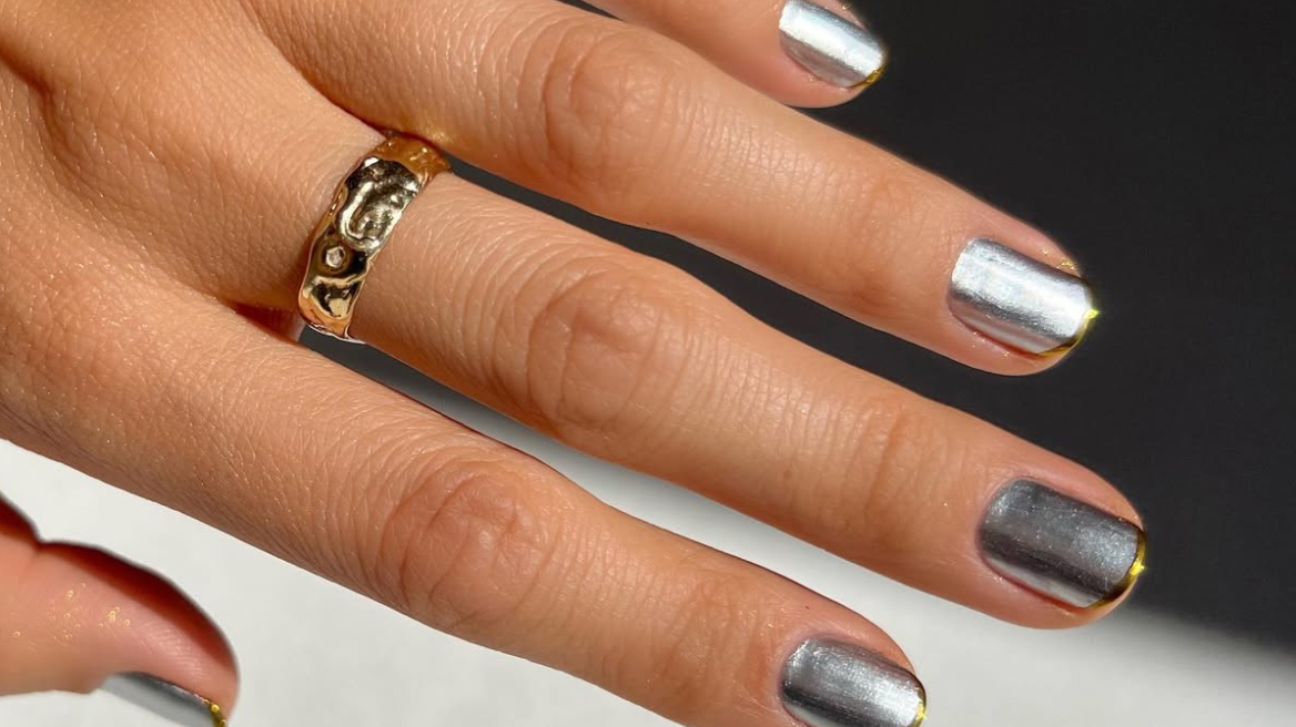 Τα Silver Nails είναι το απρόσμενο “neutral” μανικιούρ που έχει αγαπήσει το TikTok
