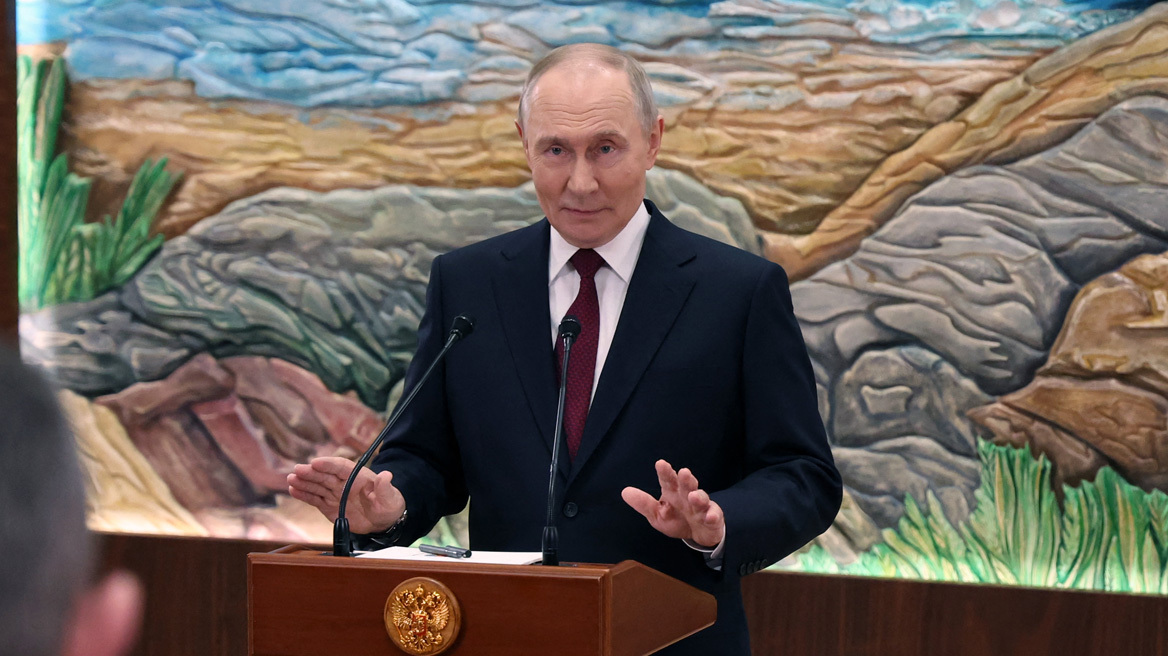 Διάλογο υπό σκληρούς όρους θέλει ο Πούτιν για το Ουκρανικό - «Παράνομος ο Ζελένσκι, πώς θα υπογράψουμε μαζί του;»
