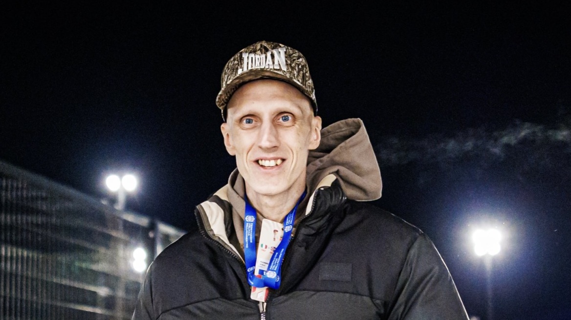 «Έτρεμαν τα πόδια μου, ήταν η δεύτερη μέρα χωρίς καροτσάκι» - Στο γήπεδο για να παρακολουθήσει το Ιταλία - Ισλανδία ο Πολονάρα