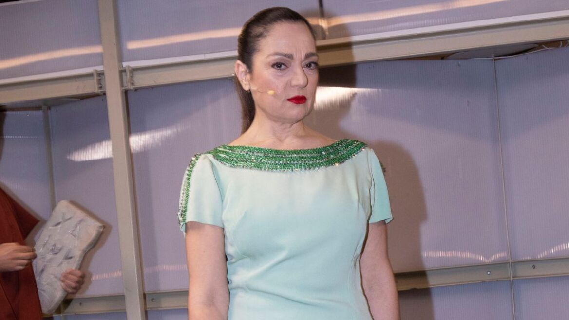 Ελένη Καρακάση: Με τον σύζυγό μου είμαστε σε διαδικασία υιοθεσίας, πλησιάζει ο καιρός και χαιρόμαστε πάρα πολύ