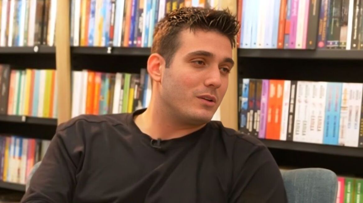 Γιώργος Κακοσαίος: Το ποδόσφαιρο, η δραματική σχολή που άφησε στη μέση και η αγάπη του για το τραγούδι