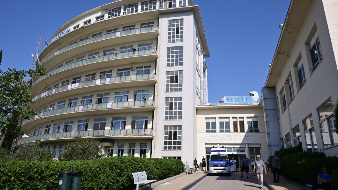 Σε σοβαρή κατάσταση νοσηλεύεται η σύντροφος του 24χρονου που σκοτώθηκε στο τροχαίο στη Λούτσα