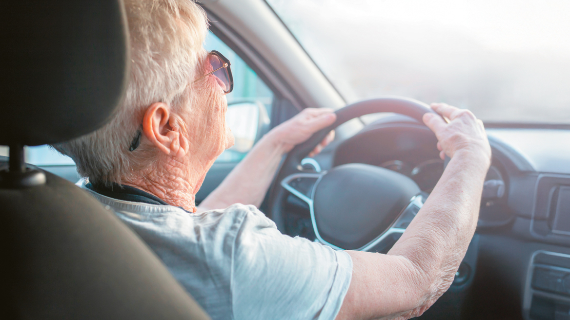 Από 1η Ιανουαρίου oι γιατροί θα έχουν ποινικές ευθύνες για τις άδειες οδήγησης στους ηλικιωμένους