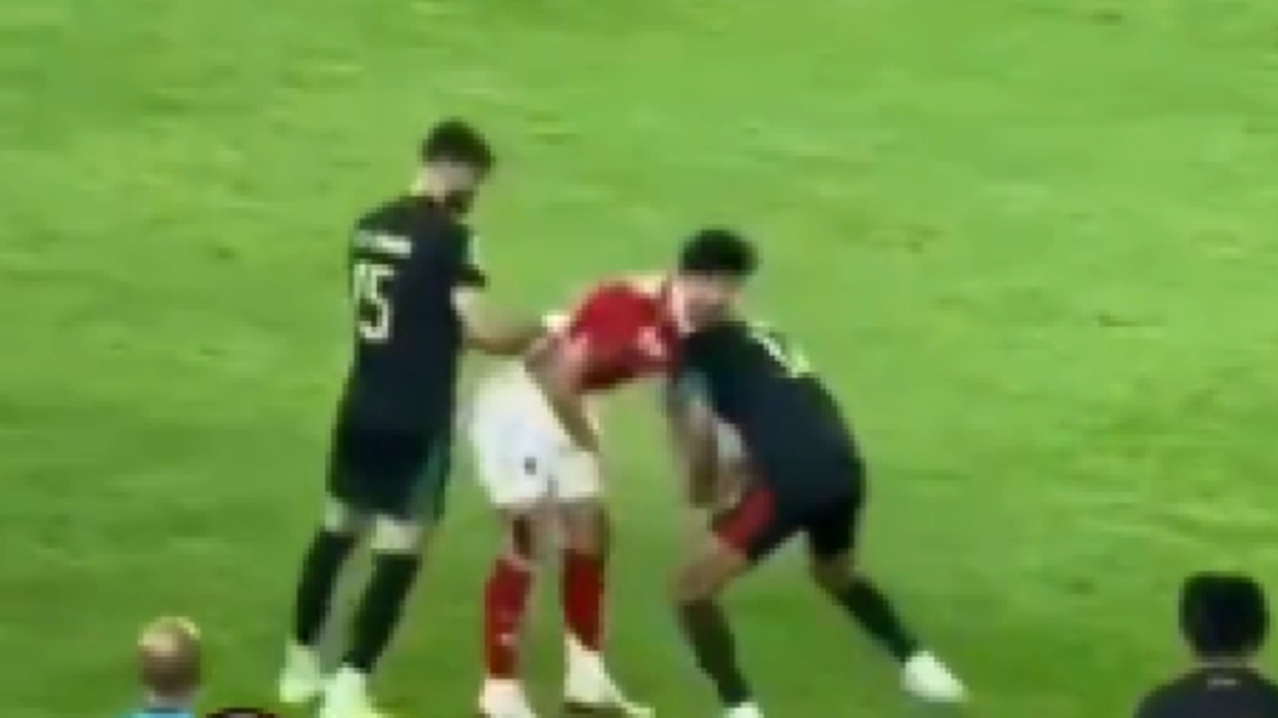 Απίστευτο συμβάν στο Champions League Αφρικής: Επίθεση με μαχαίρι στον Τρεζεγκέ