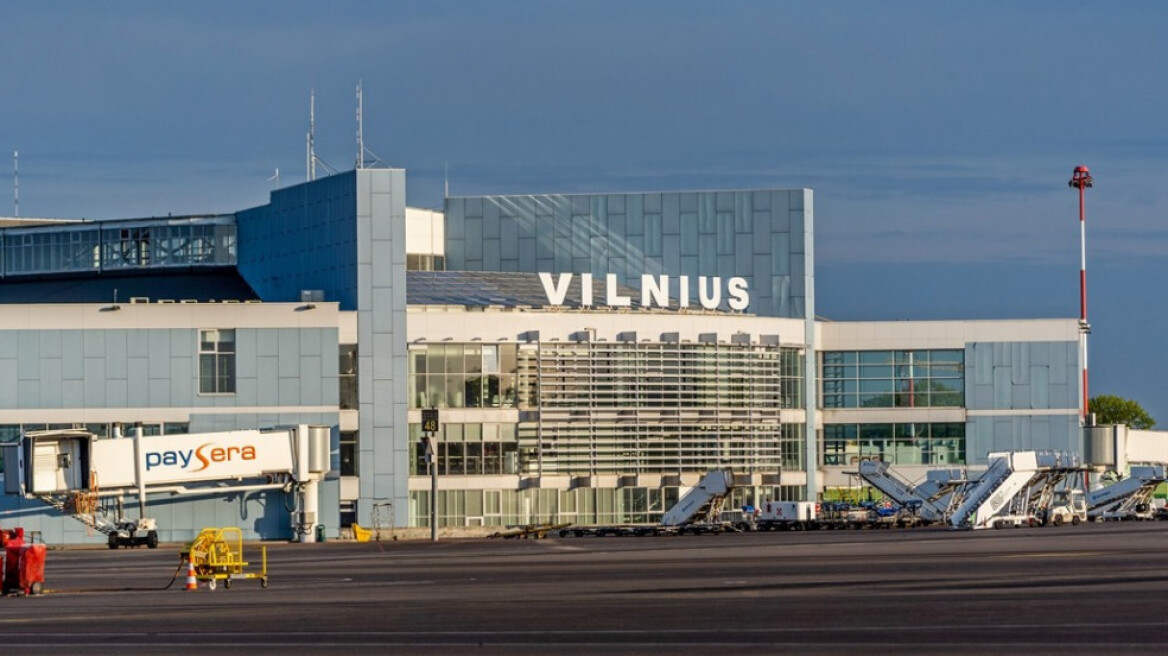 Λιθουανία: Το αεροδρόμιο του Βίλνιους κλείνει ξανά εξαιτίας ύποπτων μπαλονιών στον εναέριο χώρο του
