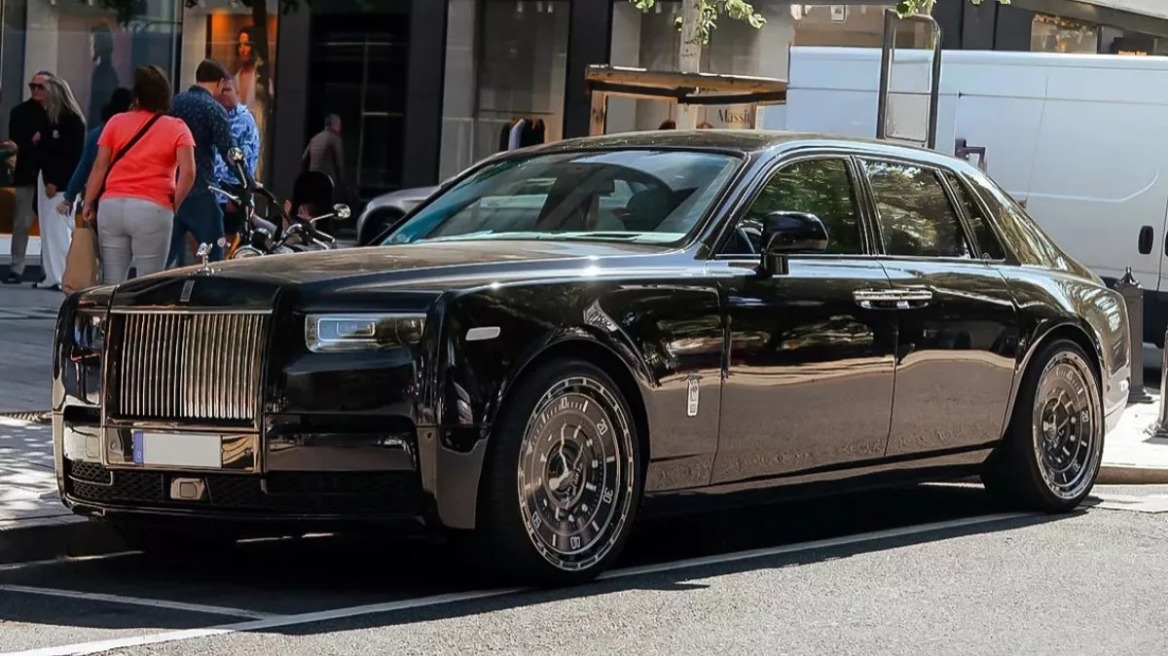 Μια ξεχωριστής σχεδίασης Rolls-Royce Phantom