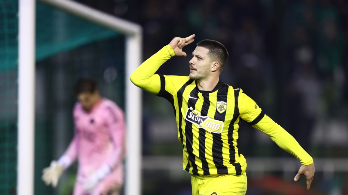 ΑΕΚ: Η «υπόκλιση» της Marca στον... στρατιώτη Γιόβιτς 