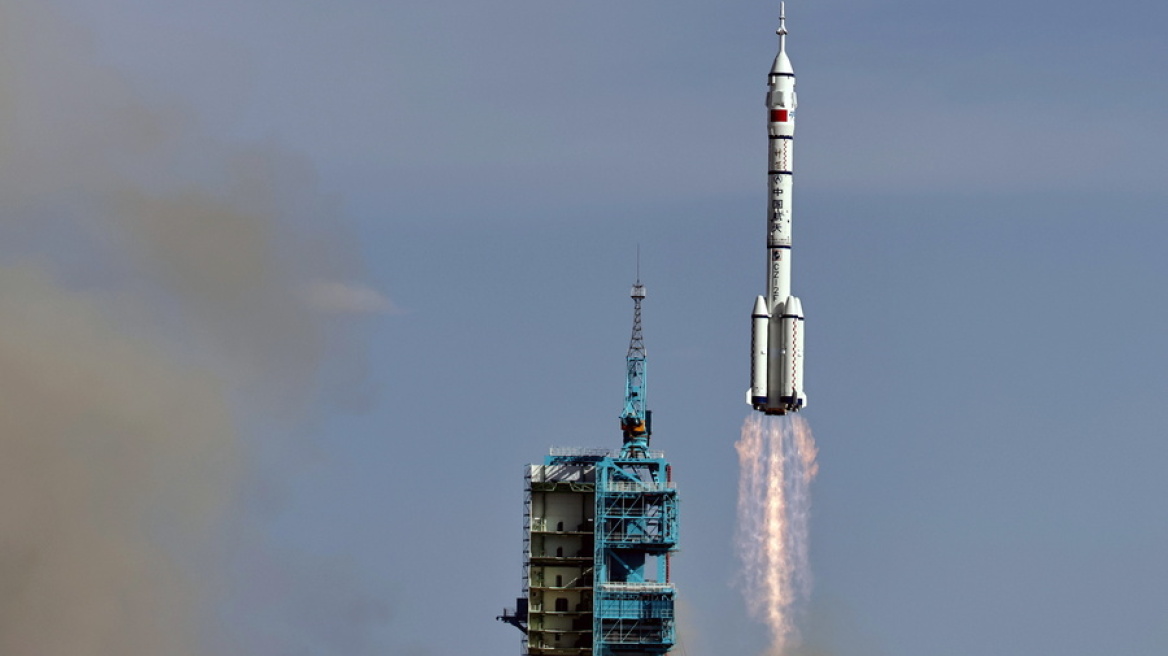 Το κινέζικο διαστημόπλοιο Shenzhou-20 θα επιστρέψει χωρίς πλήρωμα στη Γη για να εξεταστούν οι ζημιές του