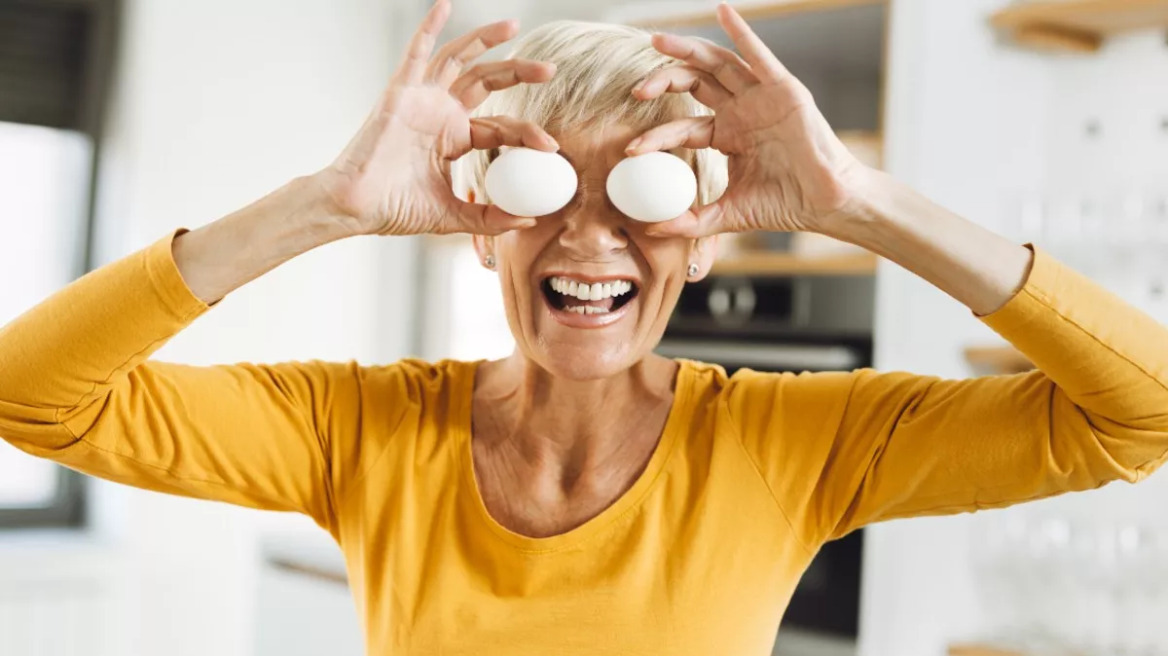 Τι σημαίνει το πράσινο «δαχτυλίδι» γύρω από τον κρόκο του αυγού – Πόσο ανησυχητικό είναι