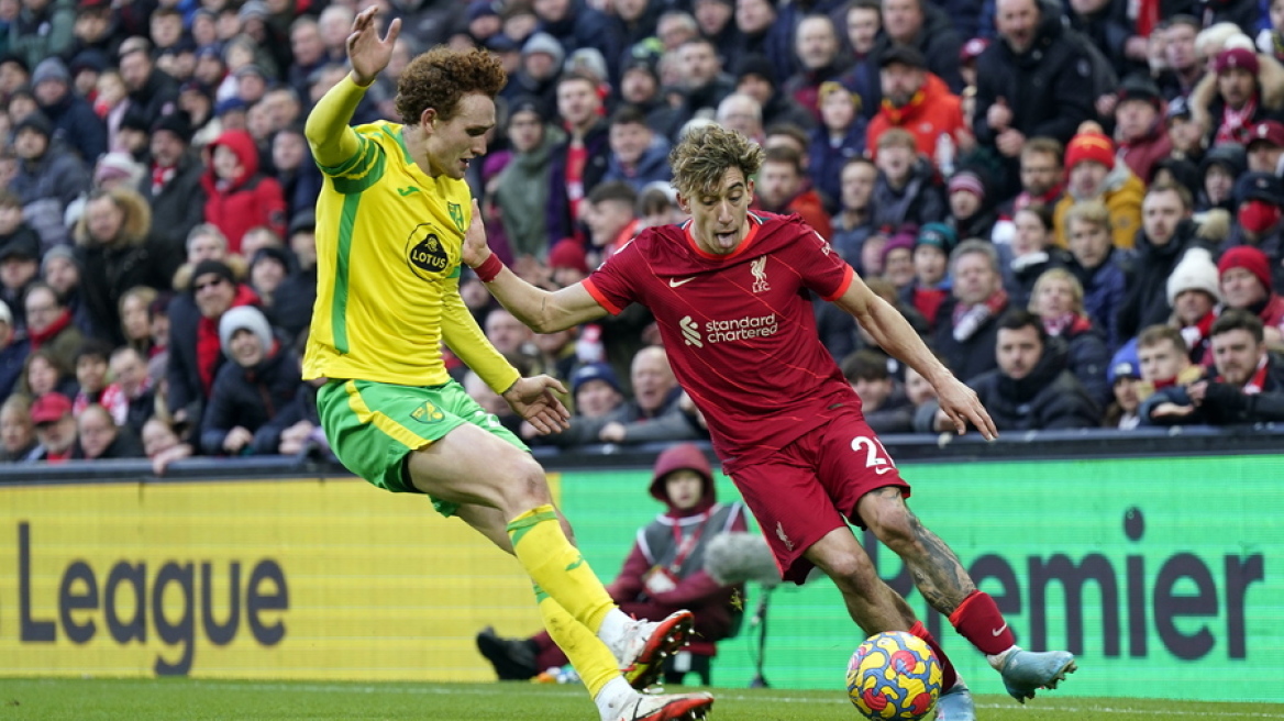 Κώστας Τσιμίκας: Η Λίβερπουλ θέλει να τον πουλήσει μετά τον δανεισμό του στη Ρόμα, γράφει το Athletic 