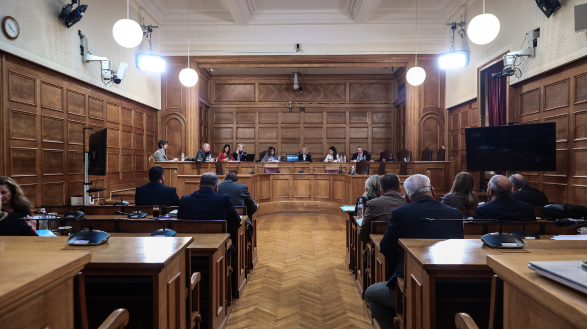 Στον εισαγγελέα και την Αρχή για το ξέπλυμα μαύρου χρήματος στέλνει η ΝΔ τους «υπερτυχερούς» του ΟΠΕΚΕΠΕ - Αντέδρασε η αντιπολίτευση