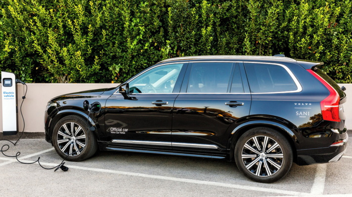 Πολυτέλεια με σεβασμό στη φύση και τους προορισμούς: Μια βιώσιμη εμπειρία φιλοξενίας στην Χαλκιδική από το Sani Resort και την Volvo