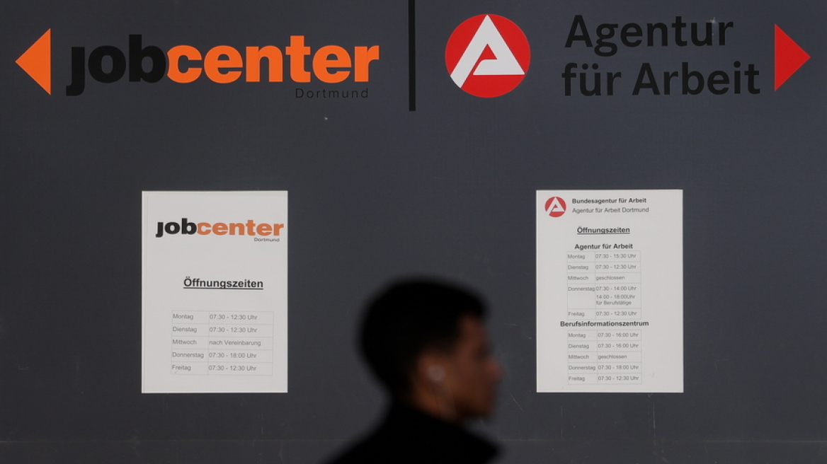 Πάνω από τους μισούς δικαιούχους του βασικού επιδόματος στη Γερμανία δεν αναζητούν εργασία
