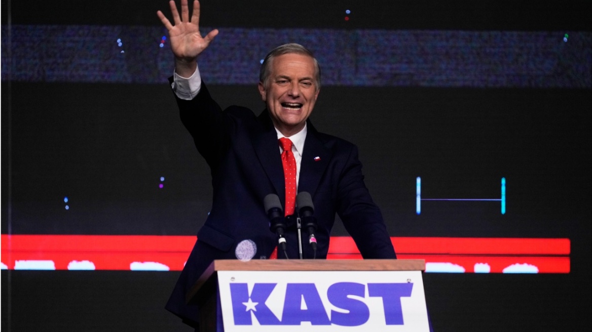 Εκλογές στη Χιλή: Στην ανάγκη για μαζικές απελάσεις παράνομων μεταναστών επιμένει ο ακροδεξιός υποψήφιος