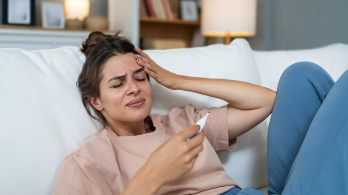 7 oδηγίες προστασίας για γρίπη, κορωνοϊό και RSV από τον ΕΟΔΥ