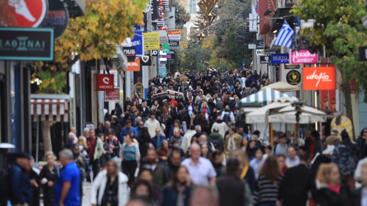 Χριστούγεννα 2025: Ξεκινά την Πέμπτη το εορταστικό ωράριο των καταστημάτων 