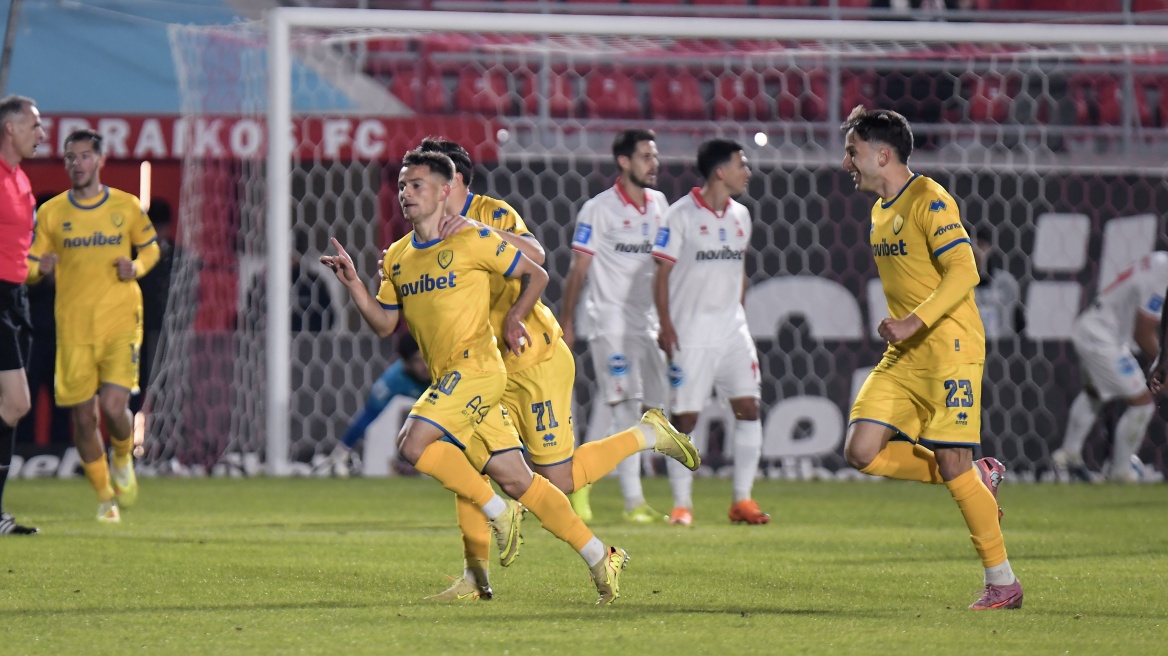 Ο Παναιτωλικός «απέδρασε» με 1-0 από τις Σέρρες και έκανε άλμα για την οκτάδα, δείτε το γκολ