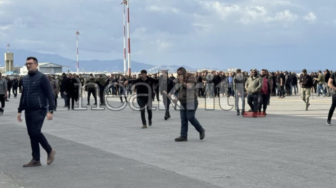 Κλειστό το αεροδρόμιο Νίκος Καζαντζάκης στο Ηράκλειο, αγρότες εισέβαλαν στην πίστα