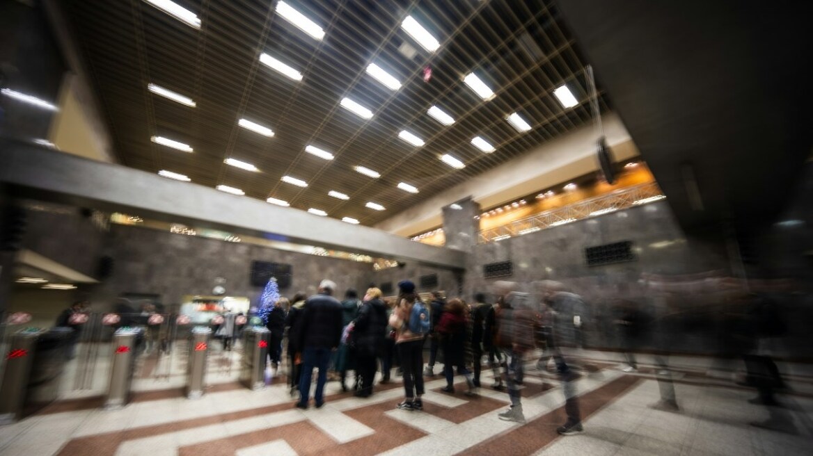 Έχεις τραπεζική κάρτα; Έχεις εισιτήριο για τα ΜΜΜ της Αθήνας! 