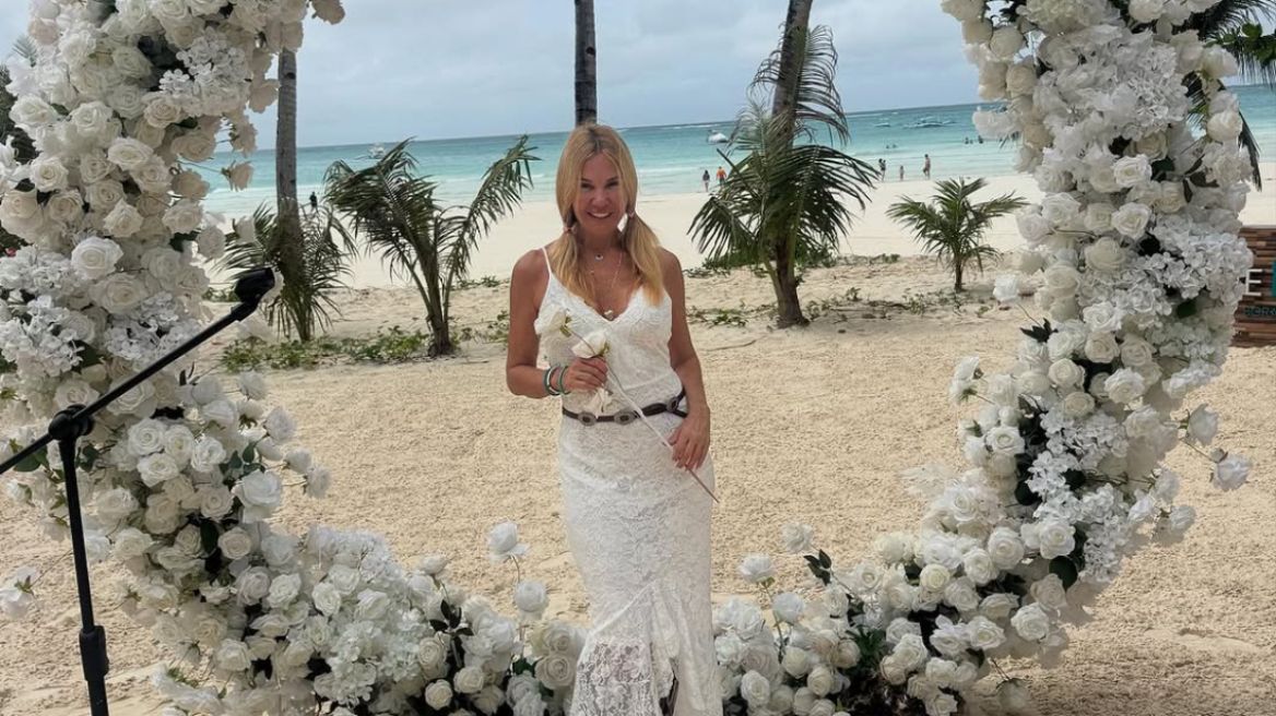 Η Χριστίνα Παππά απάντησε για την ανάρτηση με το «δέχομαι»: Ευχαριστώ για τις ευχές, αλλά δεν παντρεύτηκα