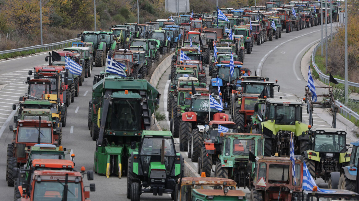 Με νέα μπλόκα συνεχίζουν οι αγρότες: Ο «χάρτης» των κινητοποιήσεων σε όλη την Ελλάδα και οι ρυθμίσεις της τροχαίας