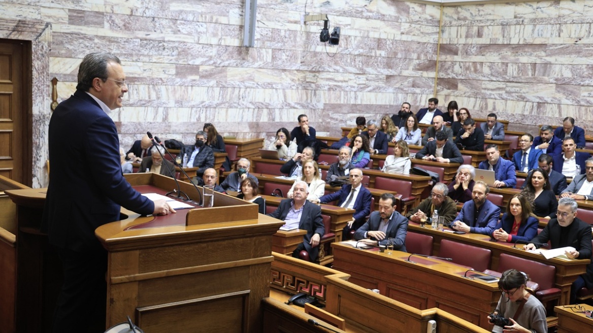 Φάμελλος για Τσίπρα στην ΚΟ του ΣΥΡΙΖΑ: Η αλλαγή δεν θα έρθει από κατακερματισμό και μικροκομματικούς υπολογισμούς