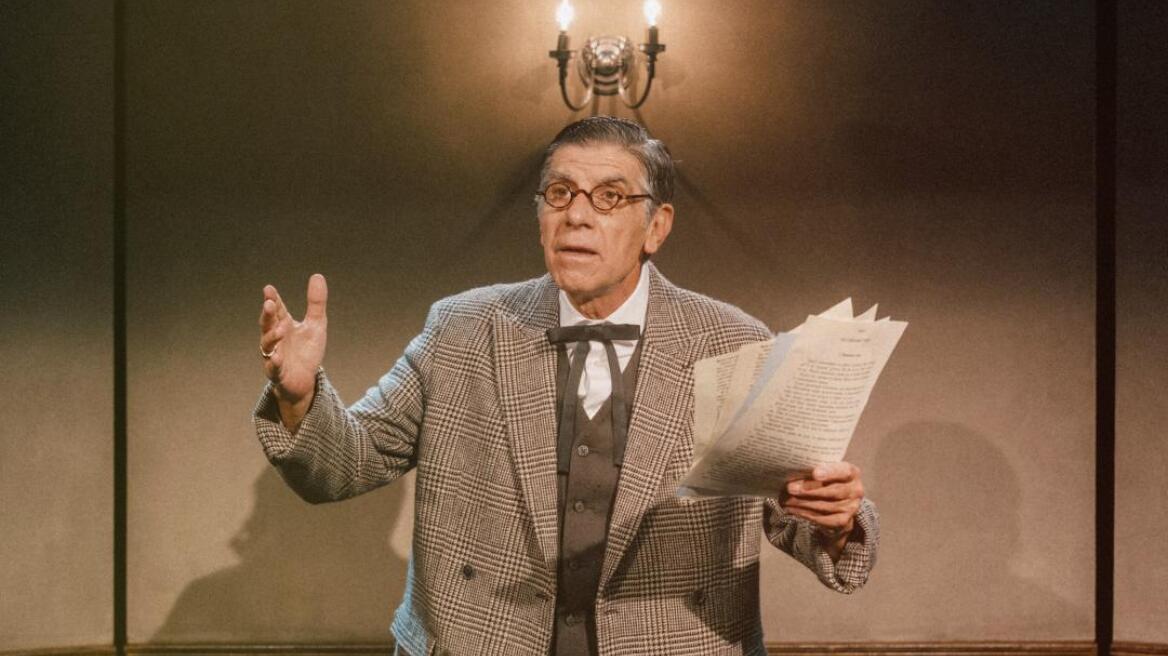 Γιάννης Μπέζος: Παρουσιάζει τις «Βλαβερές συνέπειες του γάμου» στο θέατρο Άνεσις 