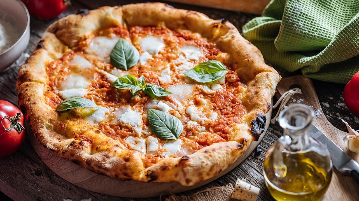 Πίτσα μαργαρίτα - Η αυθεντική ναπολιτάνικη συνταγή