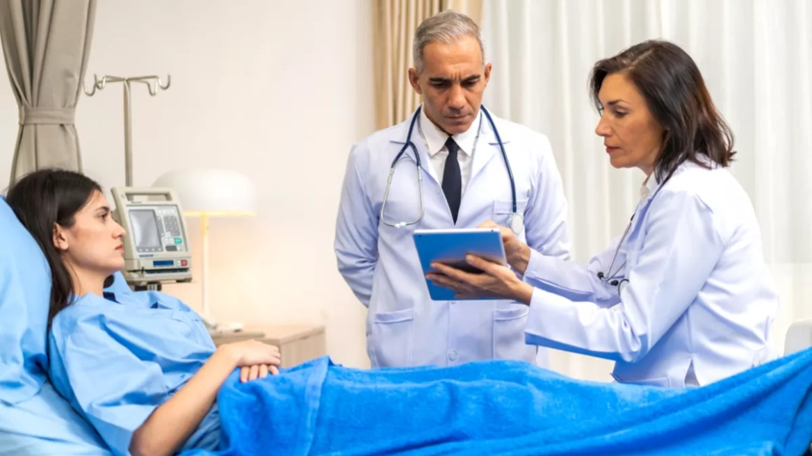 Η γρίπη έπιασε την Μεγάλη Βρετανία απροετοίμαστη – Τι θα συμβεί στην Ελλάδα
