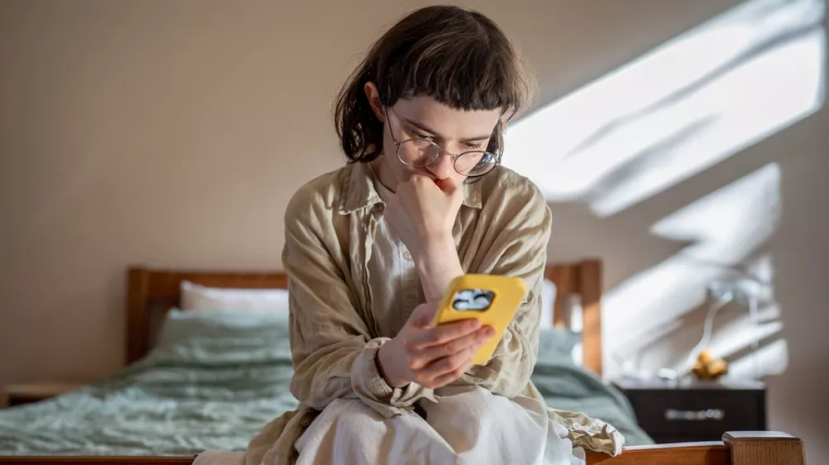 1 στους 4 έφηβους προτιμά να κάνει συνεδρίες ψυχοθεραπείας με το ChatGPT
