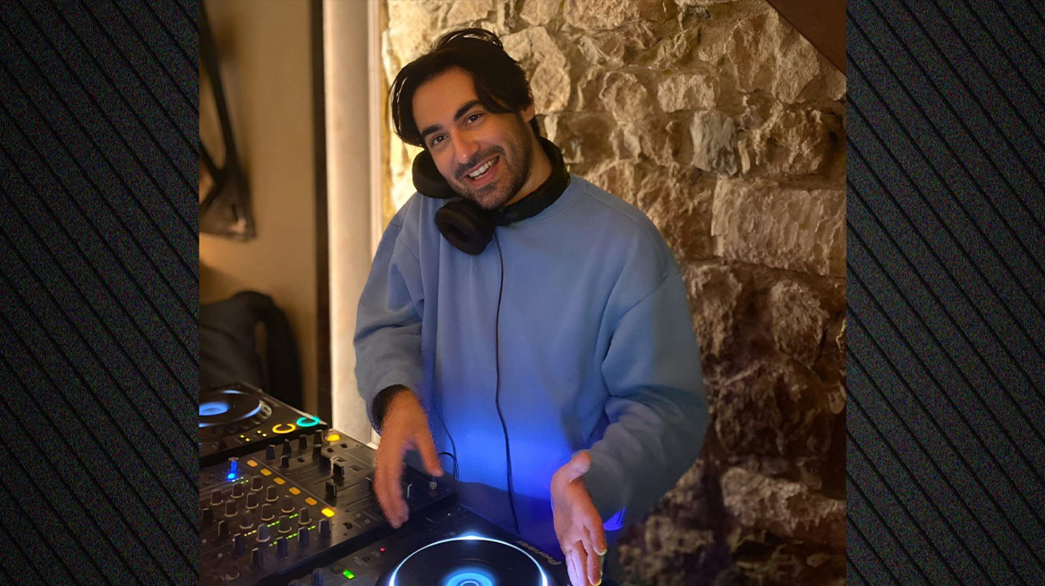 «Πρόσφερα τις πρώτες βοήθειες αλλά είχε πολλαπλά τραύματα»: Συγκλονίζει η ανάρτηση φίλου του DJ για το τροχαίο στην Βουλιαγμένης