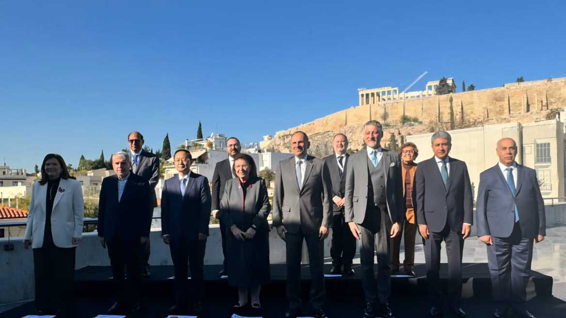 Γεραπετρίτης στο Φόρουμ Αρχαίων Πολιτισμών: Η προστασία της πολιτιστικής κληρονομιάς ενισχύει την παγκόσμια ασφάλεια